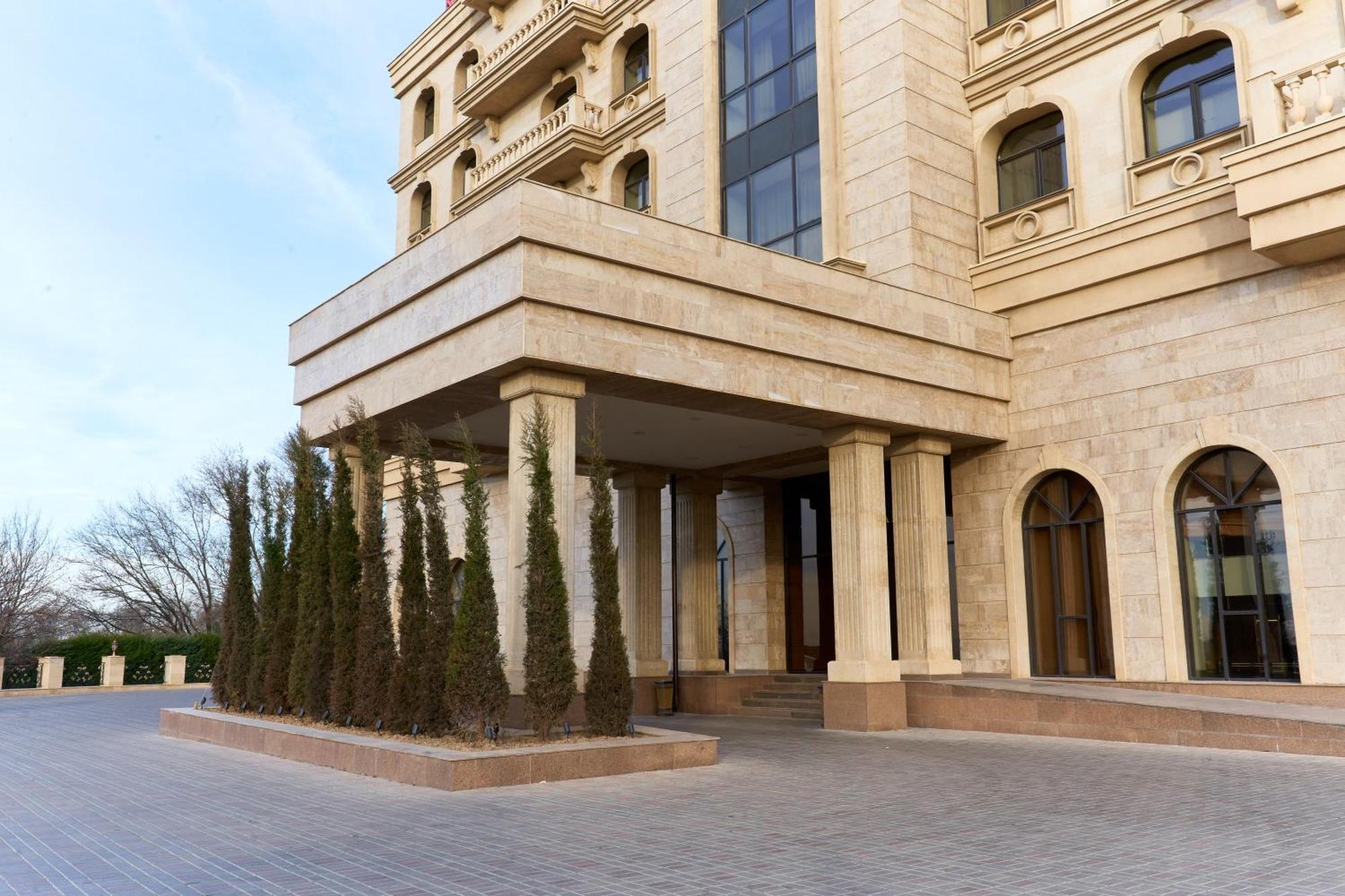 Kainar Hotel Simkent Buitenkant foto